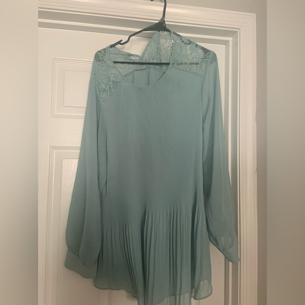 Beautiful Seafoam colored blouse